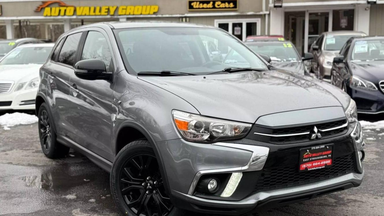 MITSUBISHI OUTLANDER SPORT 2018 JA4AR3AU4JU008880 image